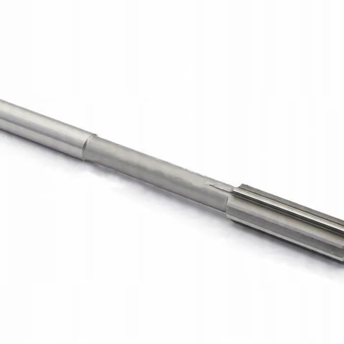  FENES Rozwiertak maszynowy prosty z szyjką HSS 15 mm 