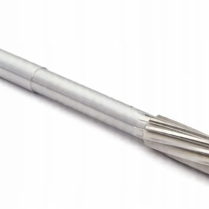 FENES Rozwiertak maszynowy wykańczak trzpieniowy walcowy DIN212-D HSS 20MM 