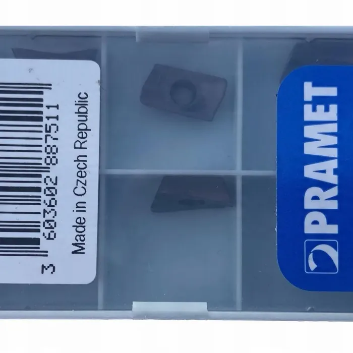  Pramet AXMT 11T308PR-R 8215 żeliwo, stal, inox. Płytki do frezowania 